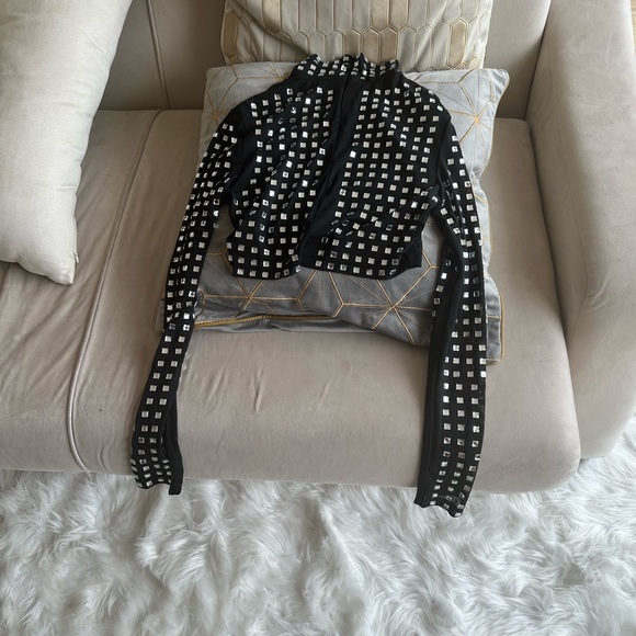 Mesh & Crystal crop top Size Small NWOT - Picture 9 of 9